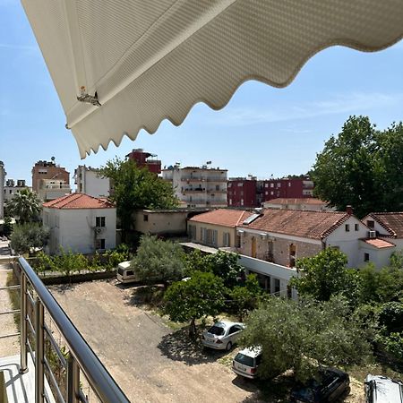 Apartments Piazza Himare Exterior photo