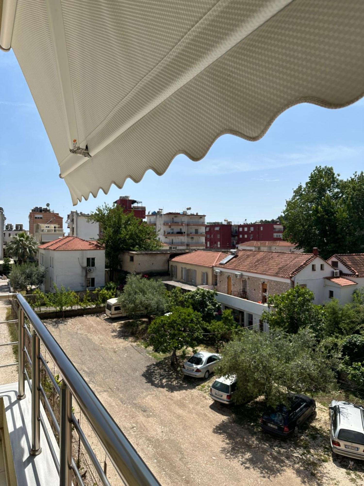 Apartments Piazza Himare Exterior photo